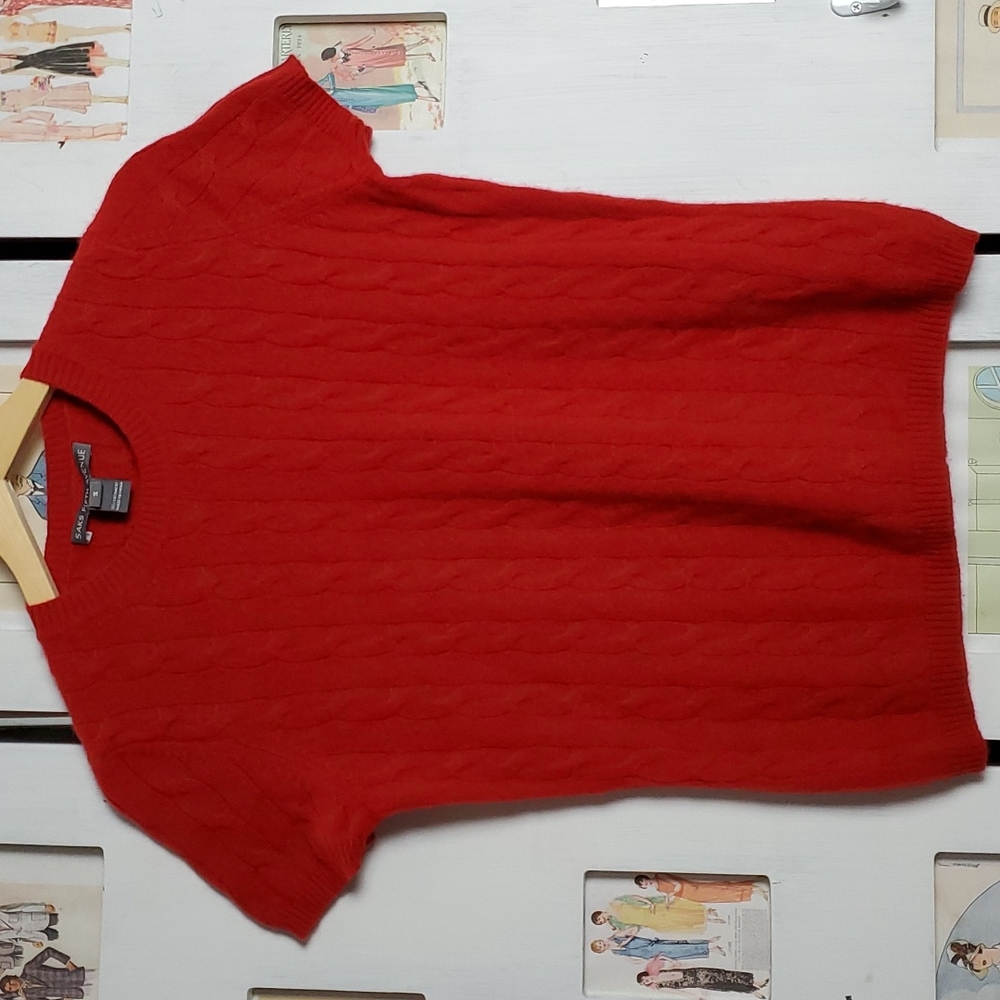 Cashmere sweater tee